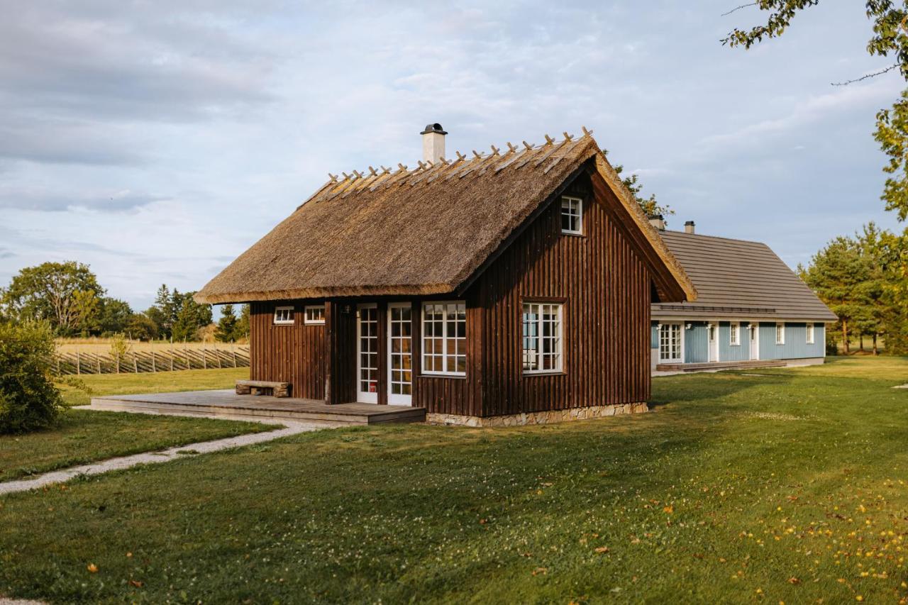 Holmiranna Holiday Homes Kungla Kültér fotó